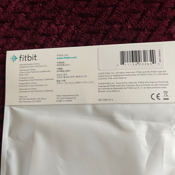 *NWT* FitBit Band - Black silicone - Picture 2 of 2